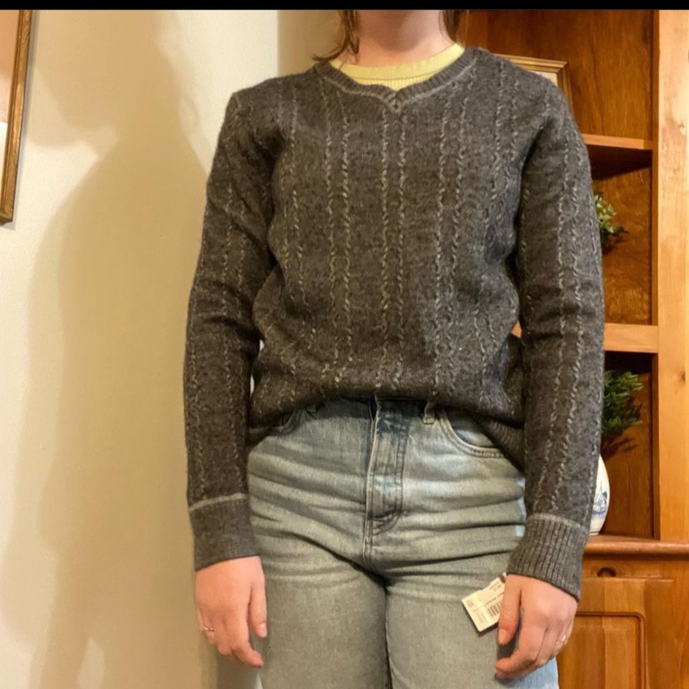 Vintage V neck sweater